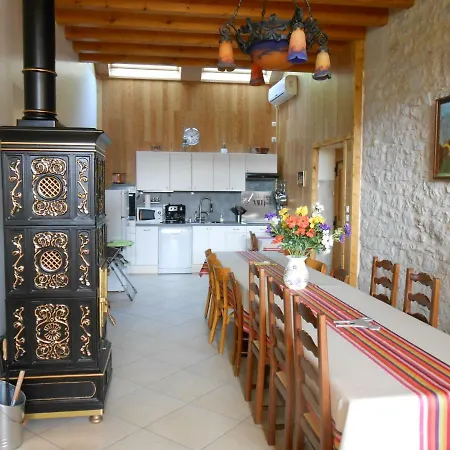 Gite du Cret Hotonnes Extérieur photo